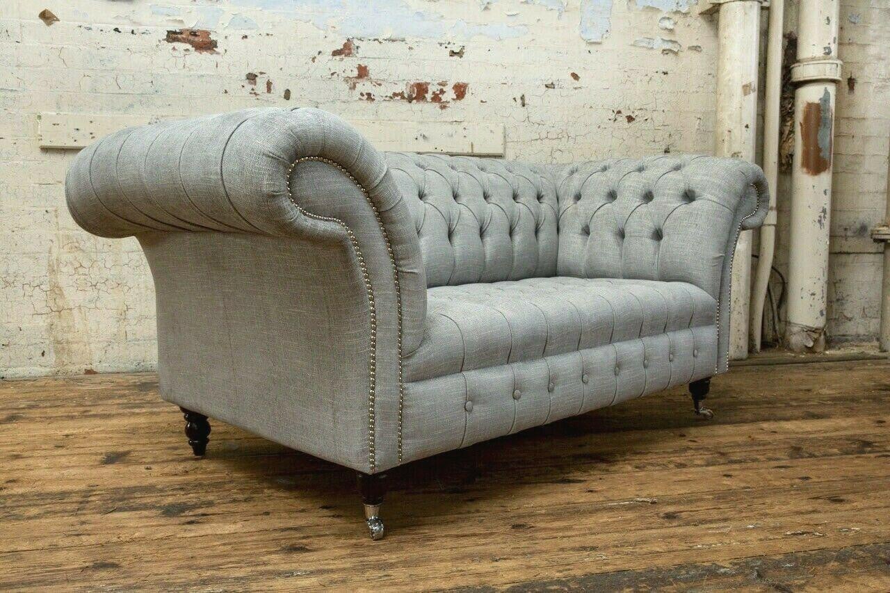 Chesterfield 2-zits bank in luxe textiel voor de woonkamer