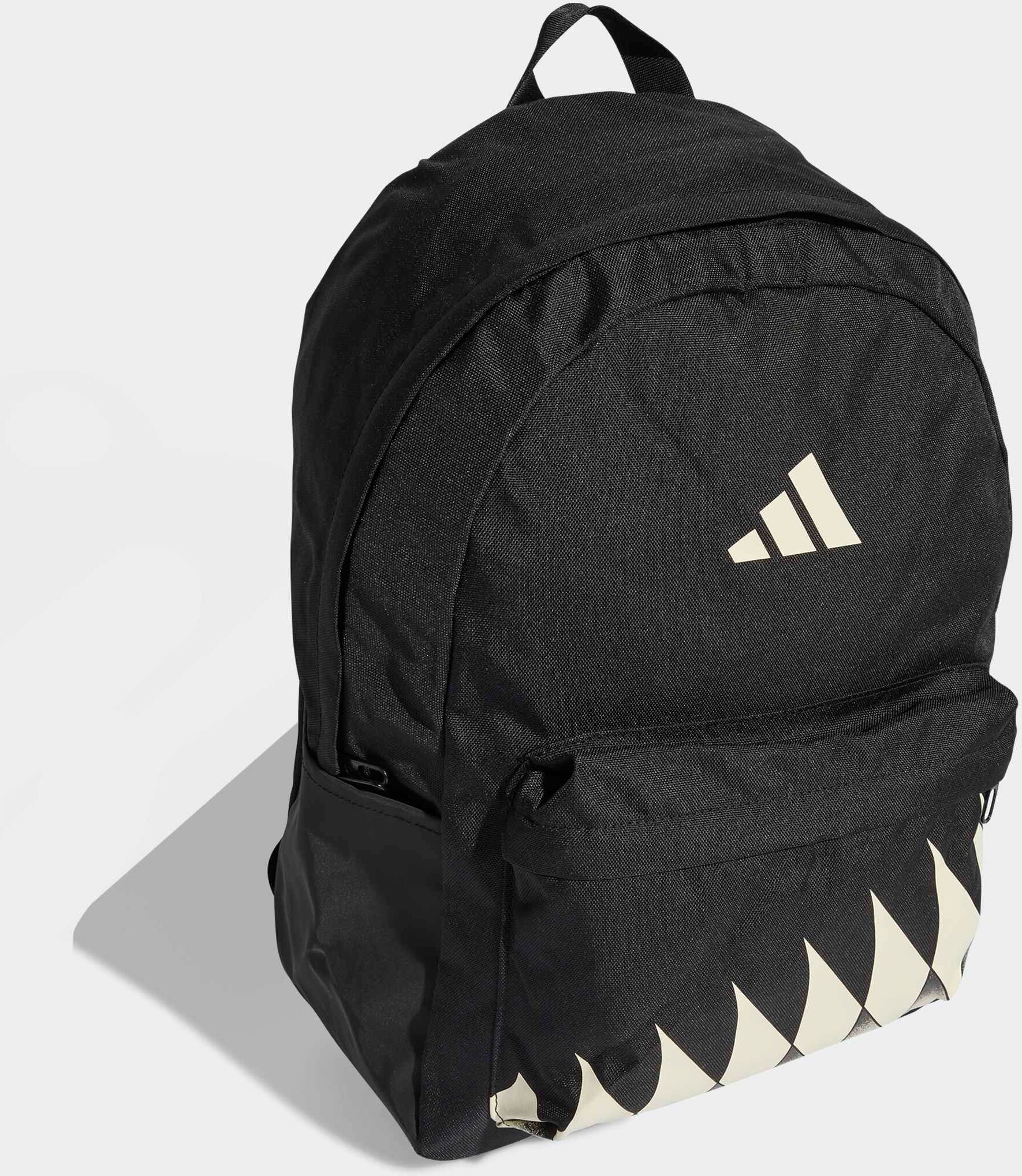 Rucksack ADIDAS PERFORMANCE "ADIDAS CLASSIC TIRO, GRAFIK", schwarz (schwarz, sanftes weiß), Rucksäcke, Obermaterial: 100% Polyester, Rucksack schwarz, sanftes weiß Einheitsgröße