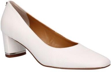 J. Renee Olivienne - Womens 5.5 White Pump Medium