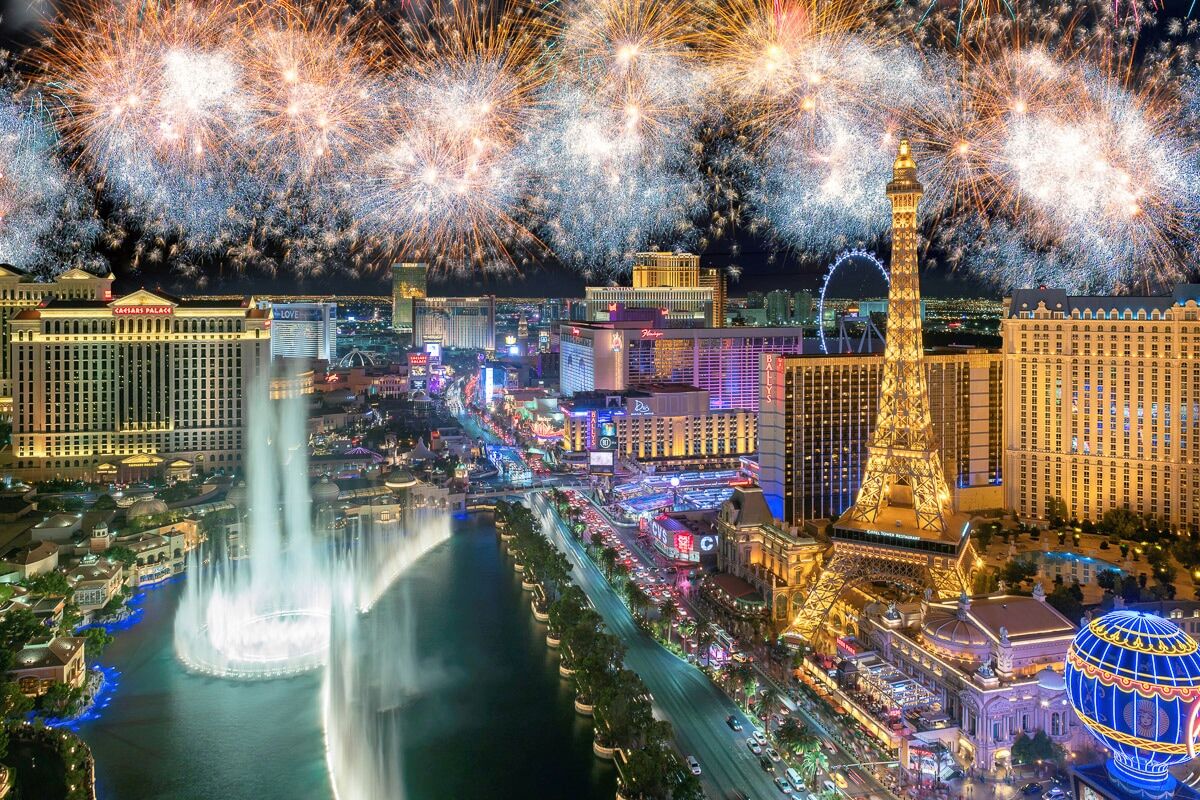 Fototapete PAPERMOON "Las vegas mit Feuerwerk", bunt, B:2m L:1,49m, Vlies, Tapeten, Fototapete bunt B/L: 2m x 1,49m, Bahnen: 4 Stk.
