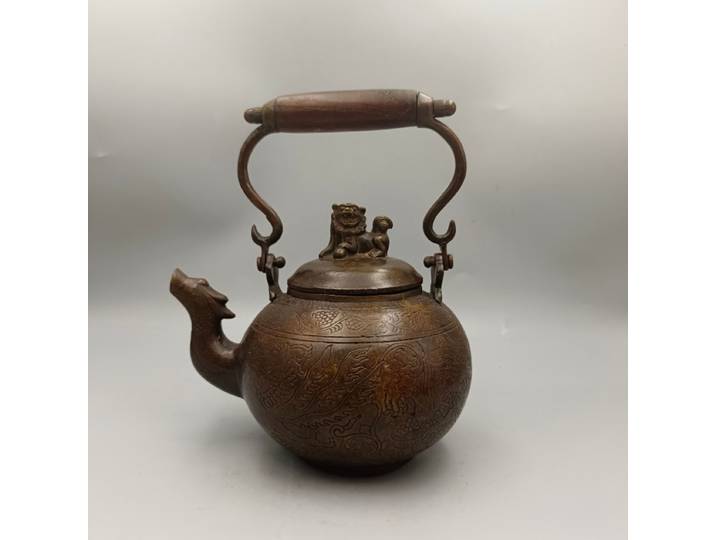 Théière à couvercle en forme de lion avec bec en forme de phénix, pot à vin en cuivre, objet décoratif, artisanat de décoration intérieure, objet de collection
