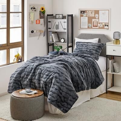 Oceans - Coma Inducer® Oversized Comforter Set - Navy Current