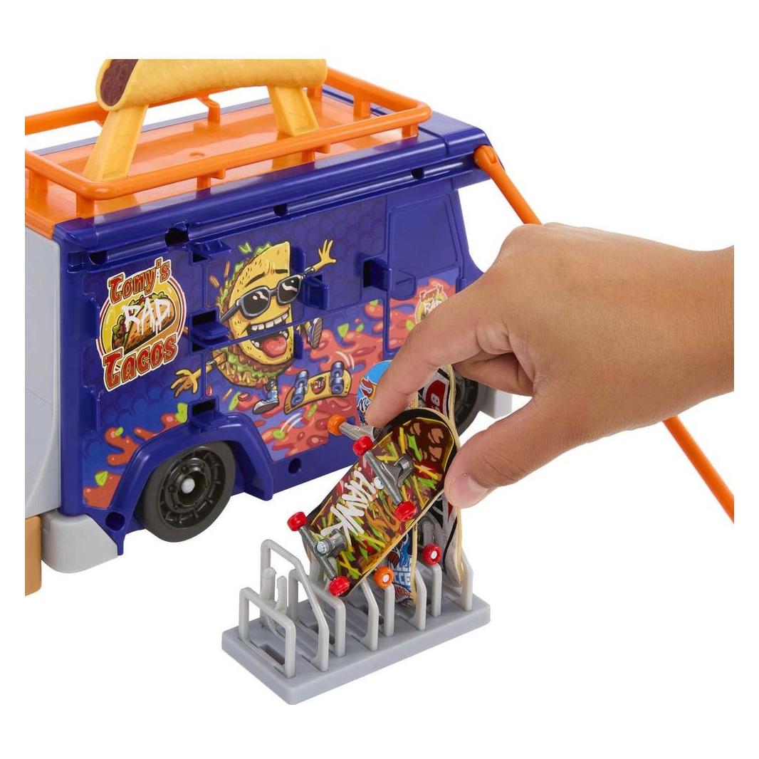 Hot Wheels Skate Taco Truck Play Case (HMK00)