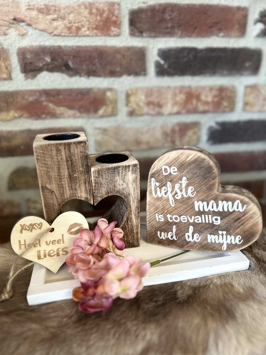 Creaties van hier Dienblaadje Wit met Hortensia Bloem en Hartvormige Waxinehouders Mama Naturel