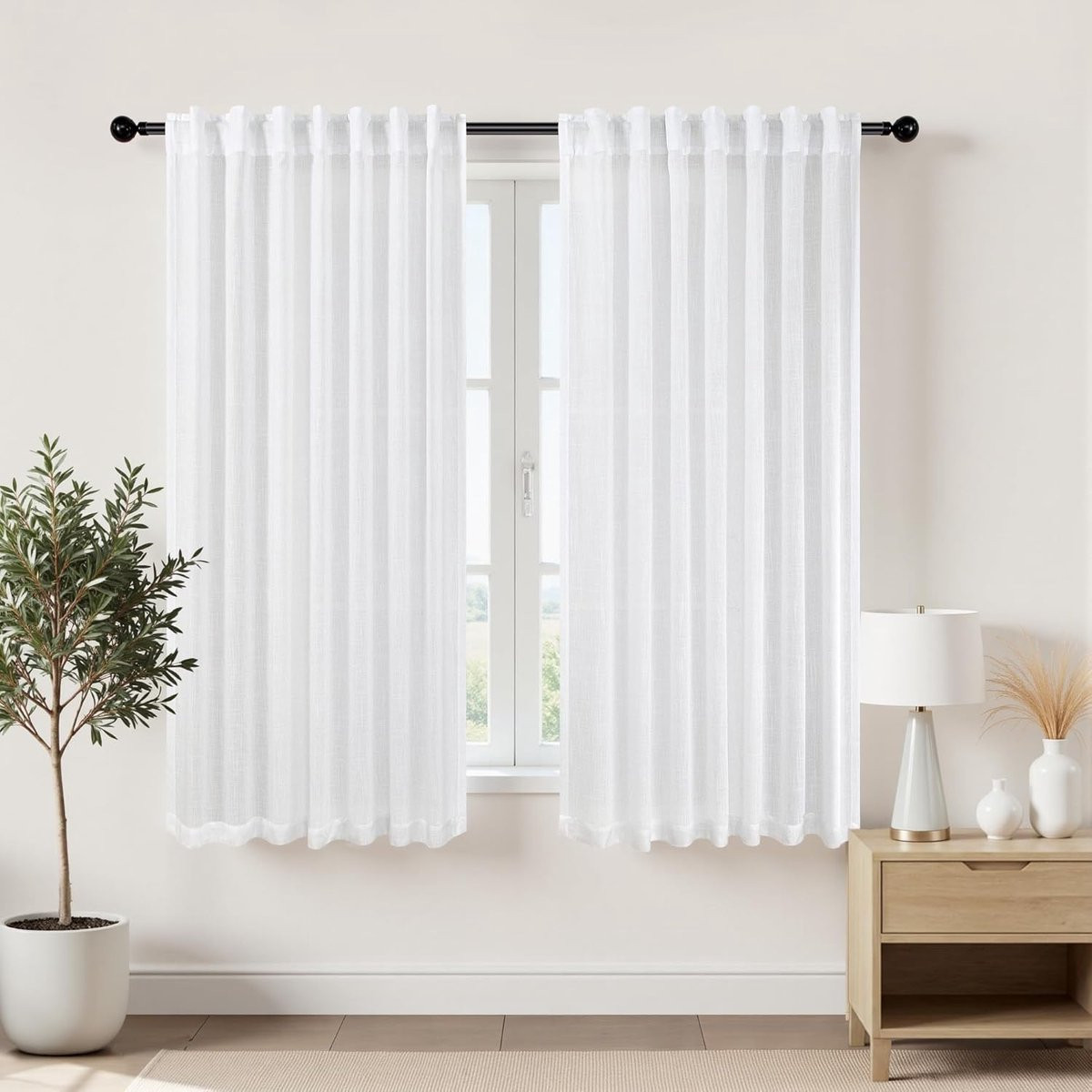 Wit semi-transparant kort keukengordijn voor privacy met een lengte van 114 cm