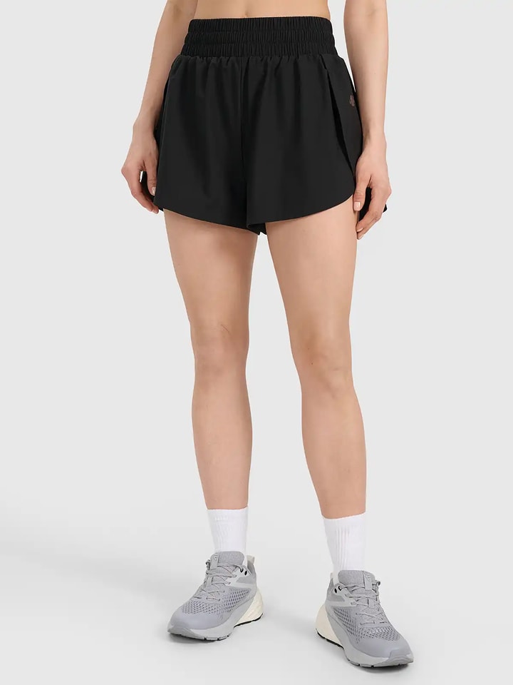 4F Trainingsshorts in Schwarz - S