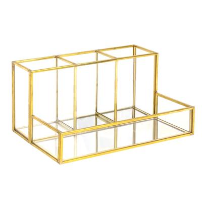 Intirilife Make Up Organizer aus Glas für Kosmetik mit Gold Rand und Spiegelboden - 20.1 x 14.2 x 10.3 cm Schmink Aufbewahrungsbox Ablage für Pinsel