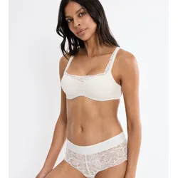 Balconette-BH TRIUMPH "Body Make-Up Illusion Lace", Damen, Gr. 90, Cup B, ecru weiß, Microtouch, Obermaterial: 51% Polyamid, 37% Polyester, 12% Elasthan, BHs Balconette-BH, feine feminine Stretch-Spitze, Microfaser, verstellbare Träger