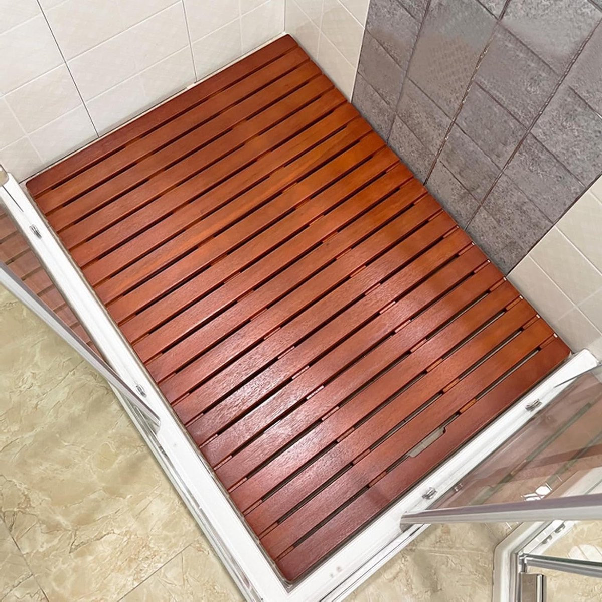Houten badmat in rood walnoot met antisliponderkant, 100 x 40 cm