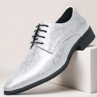 LightInthebox Men's Green Glossy Oxford Shoes with Lace-up Design - Fashion-forward, Formal, Suitable for Business Meetings and Semi-Formal Events