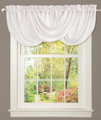 The Gray Barn Dogwood White Valance - 42X18