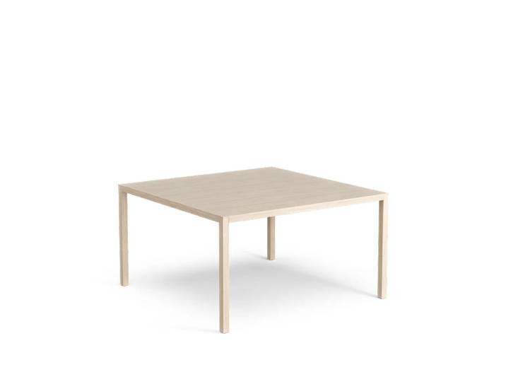 Swedese Bespoke Loungetisch Naturlack, h.45cm