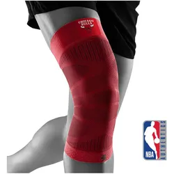 BAUERFEIND SPORTS NBA Kompressions-Kniebandage Rot, Chicacgo Bulls XL