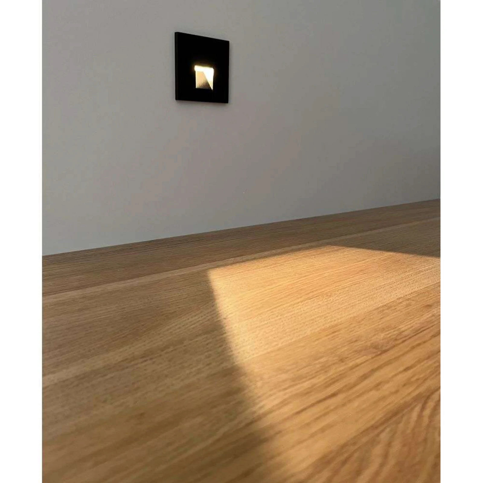 Antidark Nox Step LED Licht Kit Square - Wit Aluminium - Voor Gang en Trap