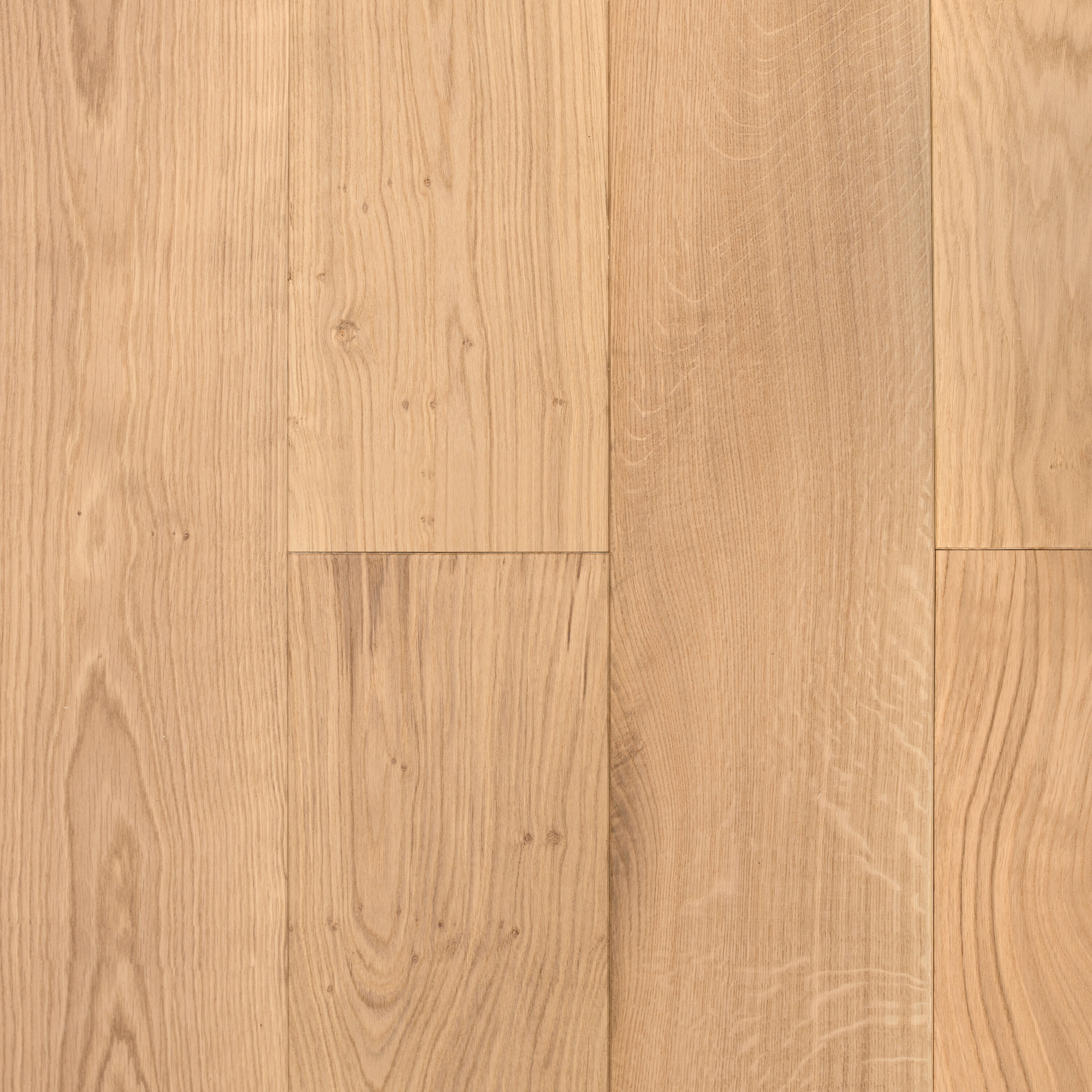Luxury Flooring Light Engineered Oak Smooth & Invisible Oiled Flooring - 20mm x 1900mm x 190mm