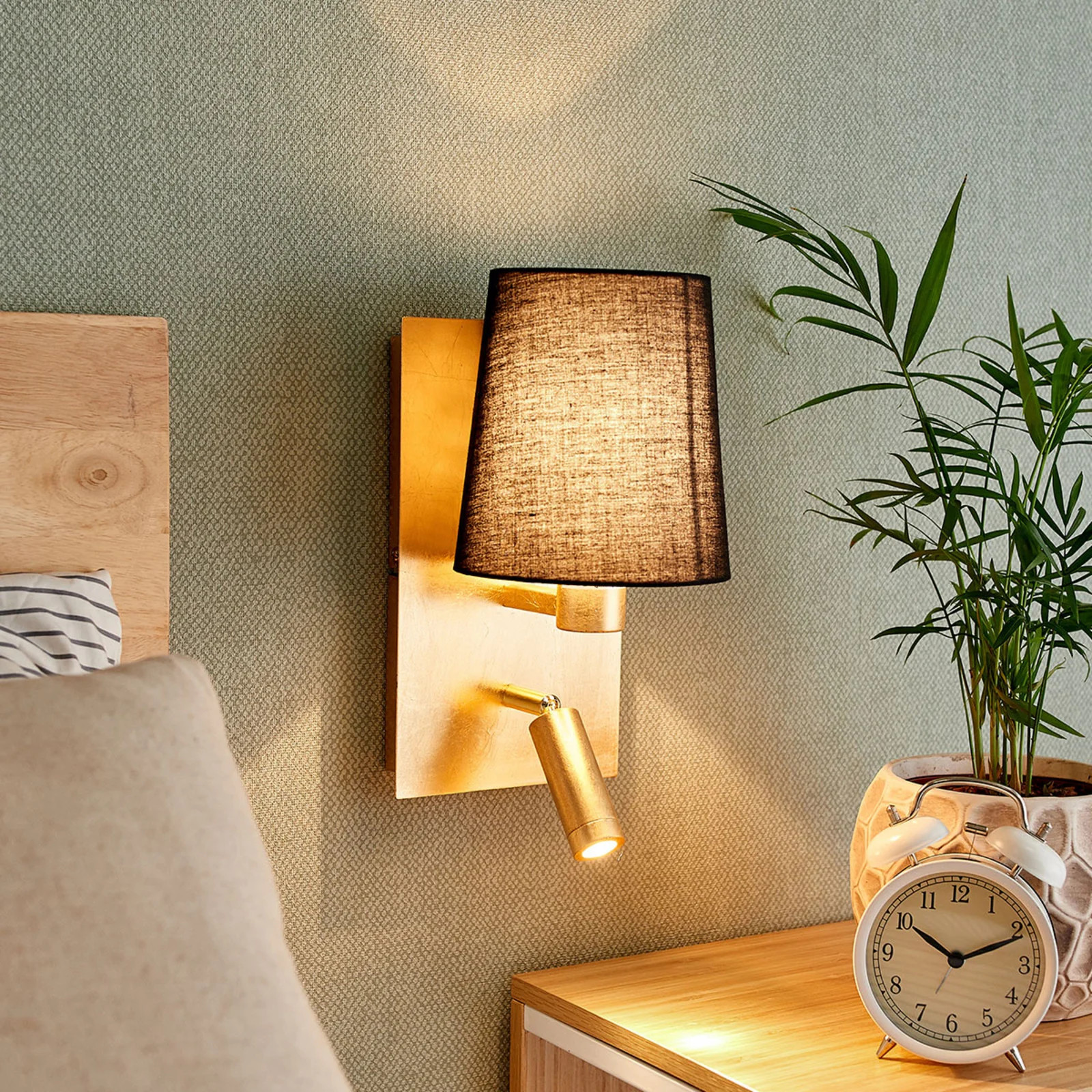 Lindby Aiden Wandlamp - Goud/Messing en Zwart - Modern - Textiel en Metaal