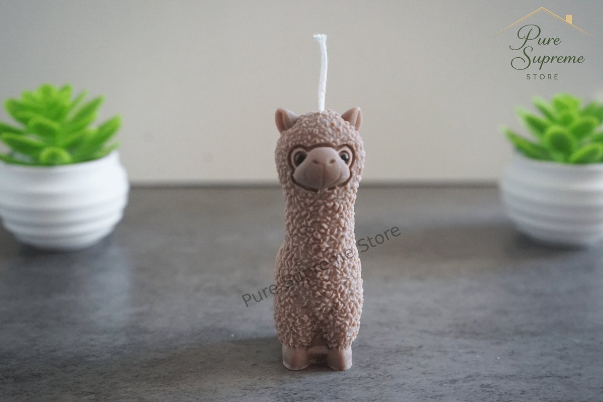 Handgemaakte decoratiekaars Alpaca bruin