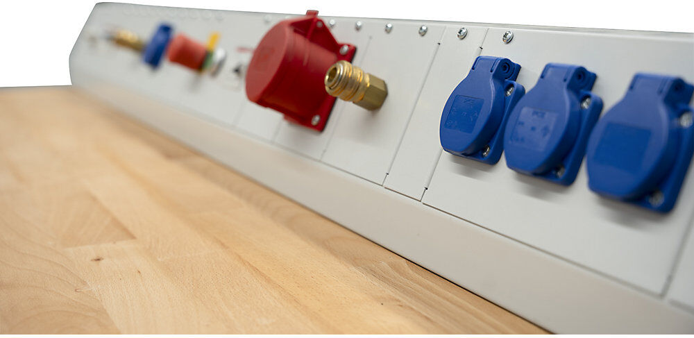 RAU Medienkanal für Industrie-Arbeitsplätze, 6 Steckdosen 230 V, 2 x Druckluft, Breite 1250 mm