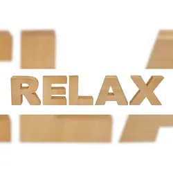 Erst-Holz Handgefertigter „RELAX“-Schriftzug Buche Echtholz Holzbuchstaben Dekoration  40.11-003