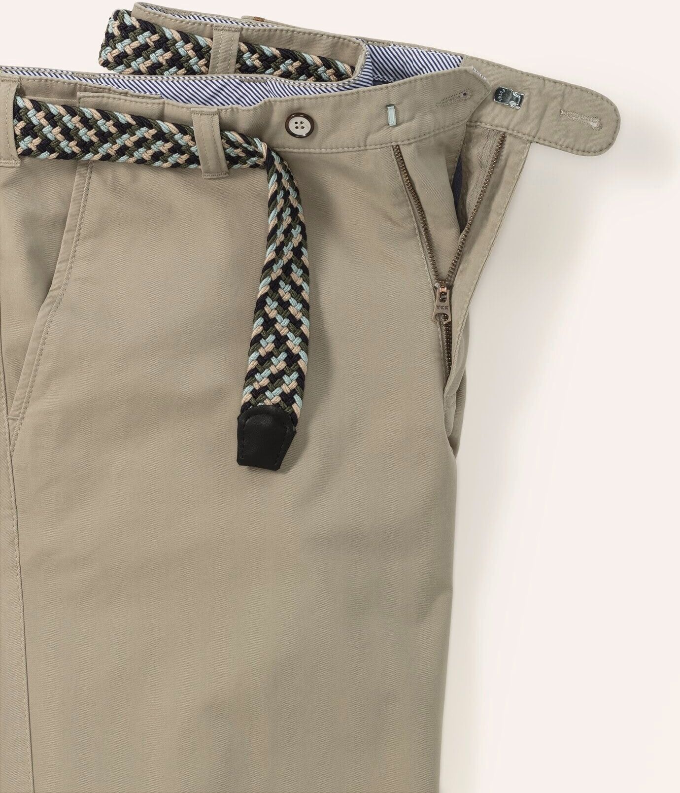Walbusch Extraglatt-Stretchbund-Bermudas, Regular Fit#normale Größen#untersetzte Größen, Farbe Beige, 56, inklusive passendem Gürtel mit Hemdenstopper Herren