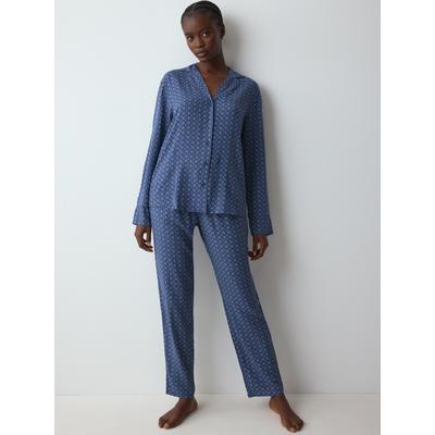 Pyjama TRIUMPH "Boyfriend Fit PW 03", Damen, Gr. 36, Single Jersey, blau (sea blau light combination), Single Jersey, Obermaterial: 100% Viskose, bequem lang, V-Ausschnitt, Homewear-Sets Pyjama, bequem und stilvoll