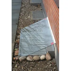 ACO  Lichtschachtabdeckung  aus  ESG  Glas  480  x  950  mm  für  Lichtschacht  400  x  800  mm