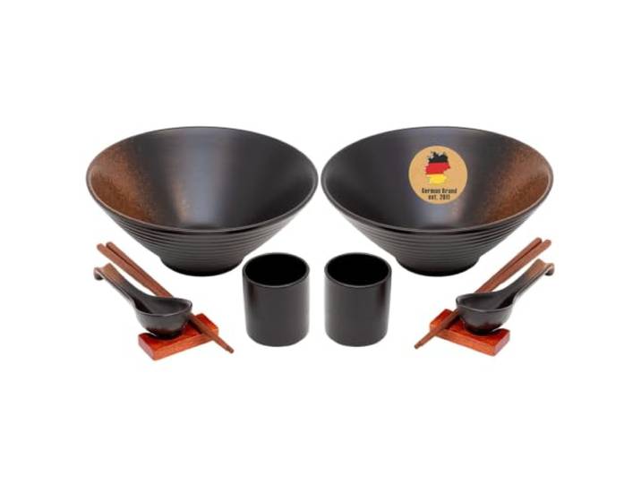INTIRILIFE Ramen Schüssel Set für 2 Personen aus Keramik in Schwarz - 1.1 Liter - je 2x Schüssel Stäbchen Löffel Becher und Ablage - für Nudelsuppe Reis Udon Schalen Bowl Japanische Suppe