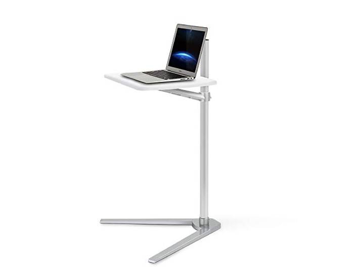 Thingy Club Beistelltisch für Bett oder Sofa, höhenverstellbarer Laptoptisch Silber- Weißes Brett.