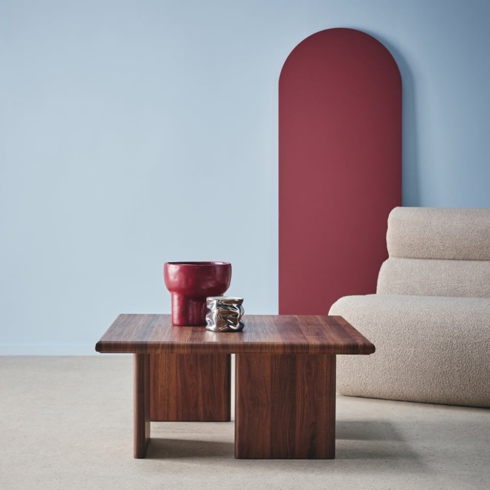 sweeek Table basse carrée effet noyer 80x80cm Marron 80x36x80cm