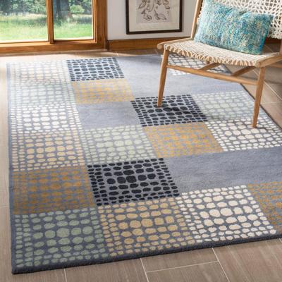 SAFAVIEH Handmade Wyndham Miina Modern Wool Rug