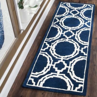 SAFAVIEH Handmade Chatham Monnie Modern Wool Rug