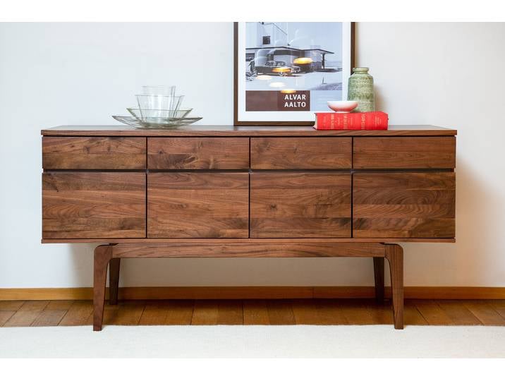 Enfilade scandinave en noyer Neliö