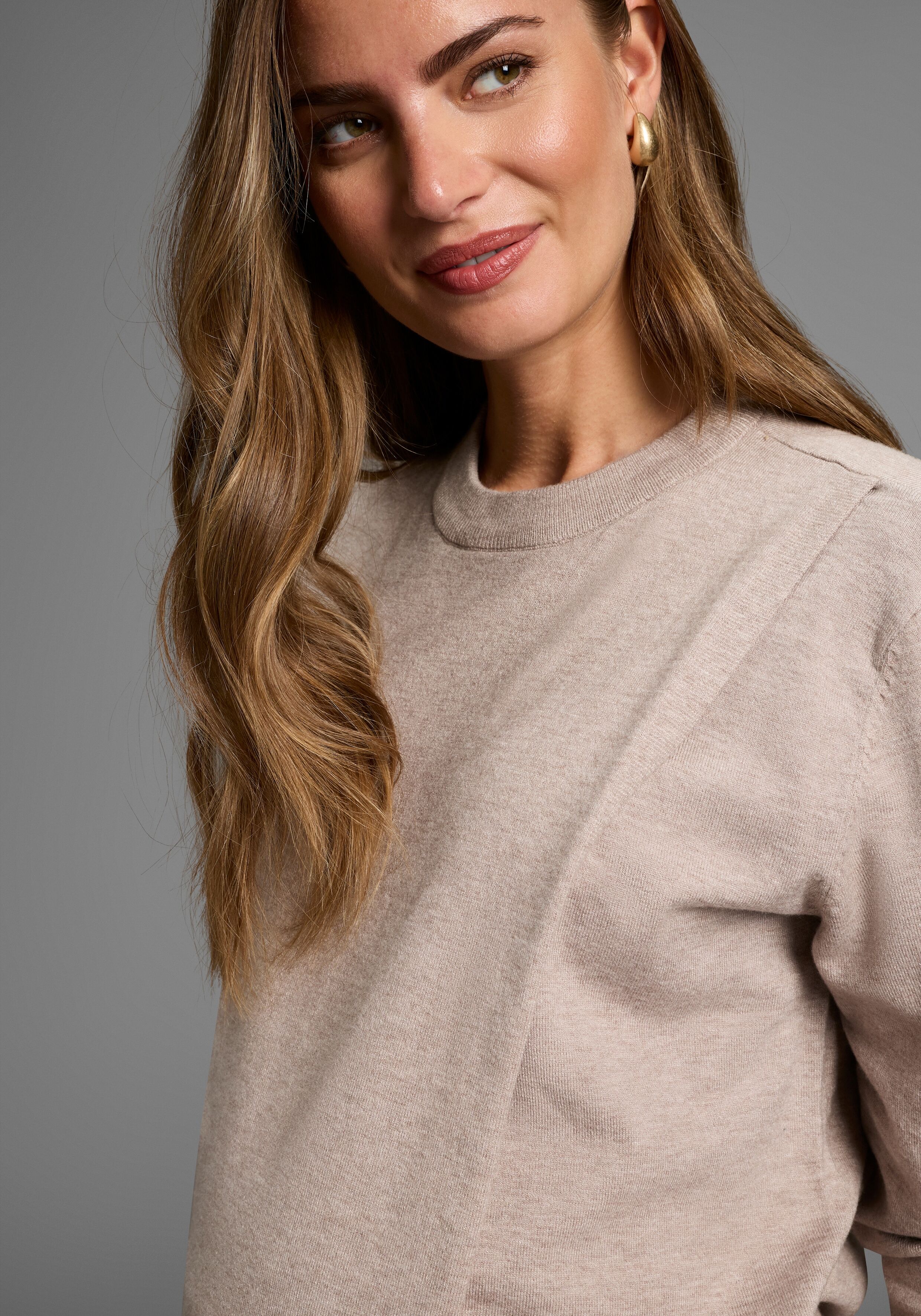 Umstandspullover NEUN MONATE "Pullover für Schwangerschaft und Stillzeit", Damen, Gr. 40/42, beige (beige meliert), Feinstrick, Obermaterial: 50% Viskose, 28% Polyester, 22% Polyamid, meliert, unifarben, Basic, bequem hüftlang, Rundhals, Rippbündchen, Pul
