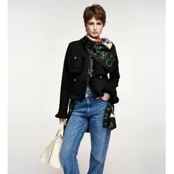 Essentiel Antwerp für Damen. KINETIC Taillierte Jacke mit Fransendetails und schwarzen Aufgesetztentaschen (36), Lässig, Polyester
