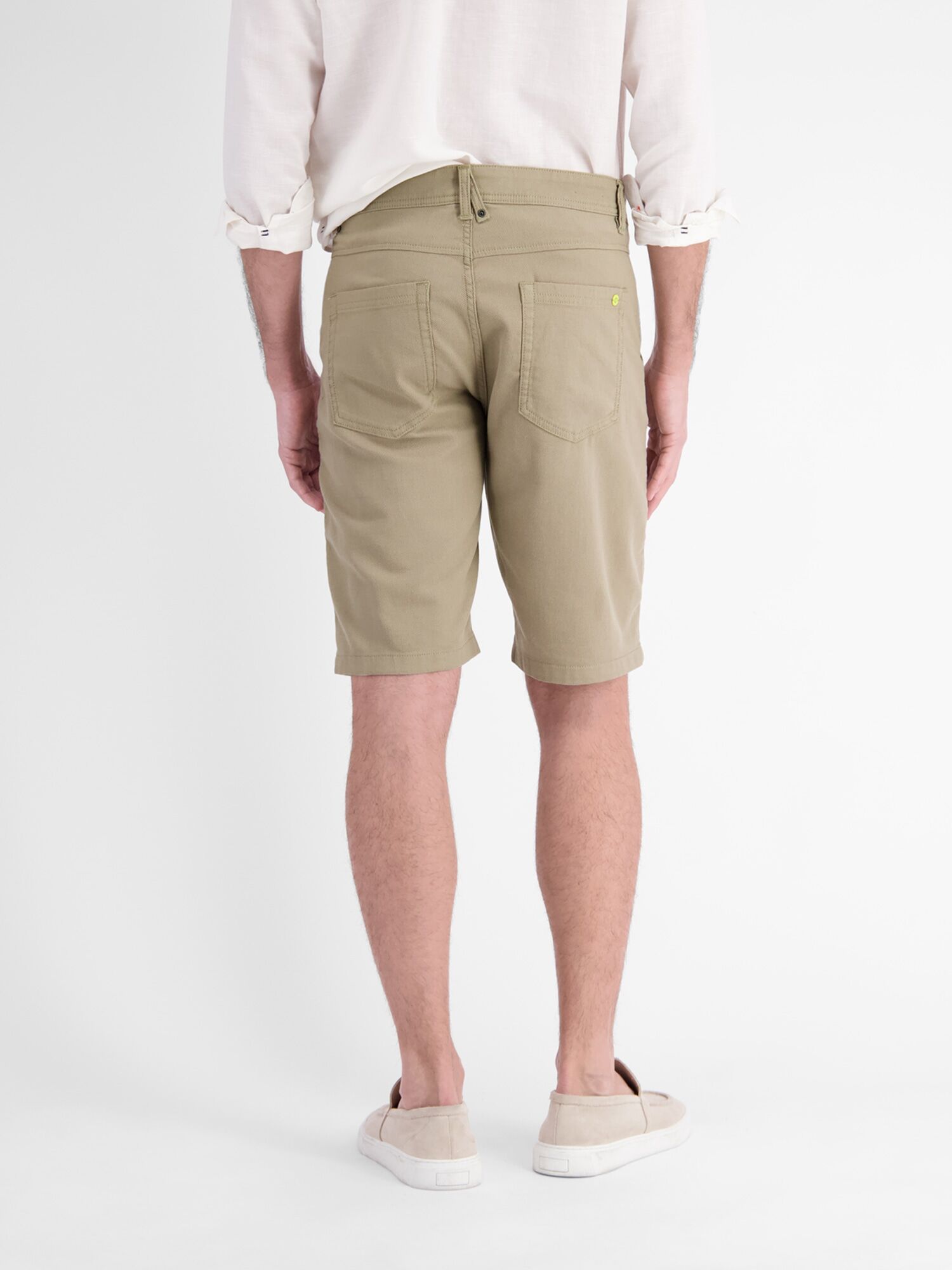 Shorts LERROS "Bequeme Shorts aus griffiger Baumwolle mit Stretchanteil", Herren, Gr. 32, gravel beige, 98% Baumwolle, 2% Elasthan, Hosen Shorts