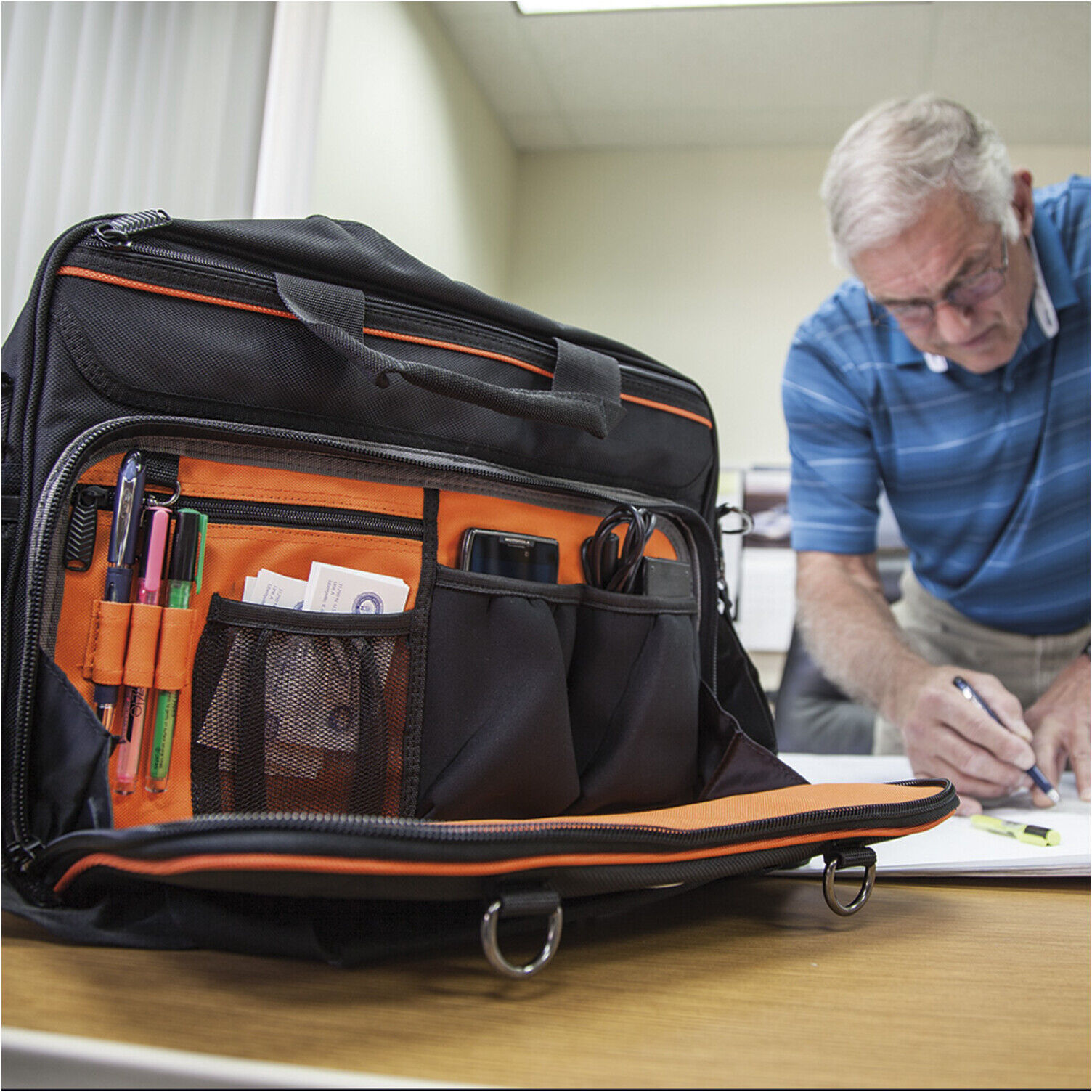 Klein Tools Tech Werkzeugtasche Tradesman Pro™ 22 Fächer 40,6 cm (55455M)