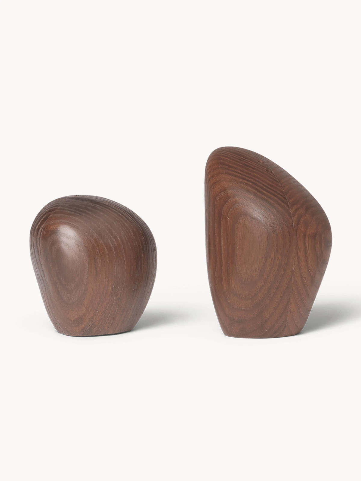 Ferm LIVING Cairn zout- en peperstrooier, 2-delig, bruin essenhout