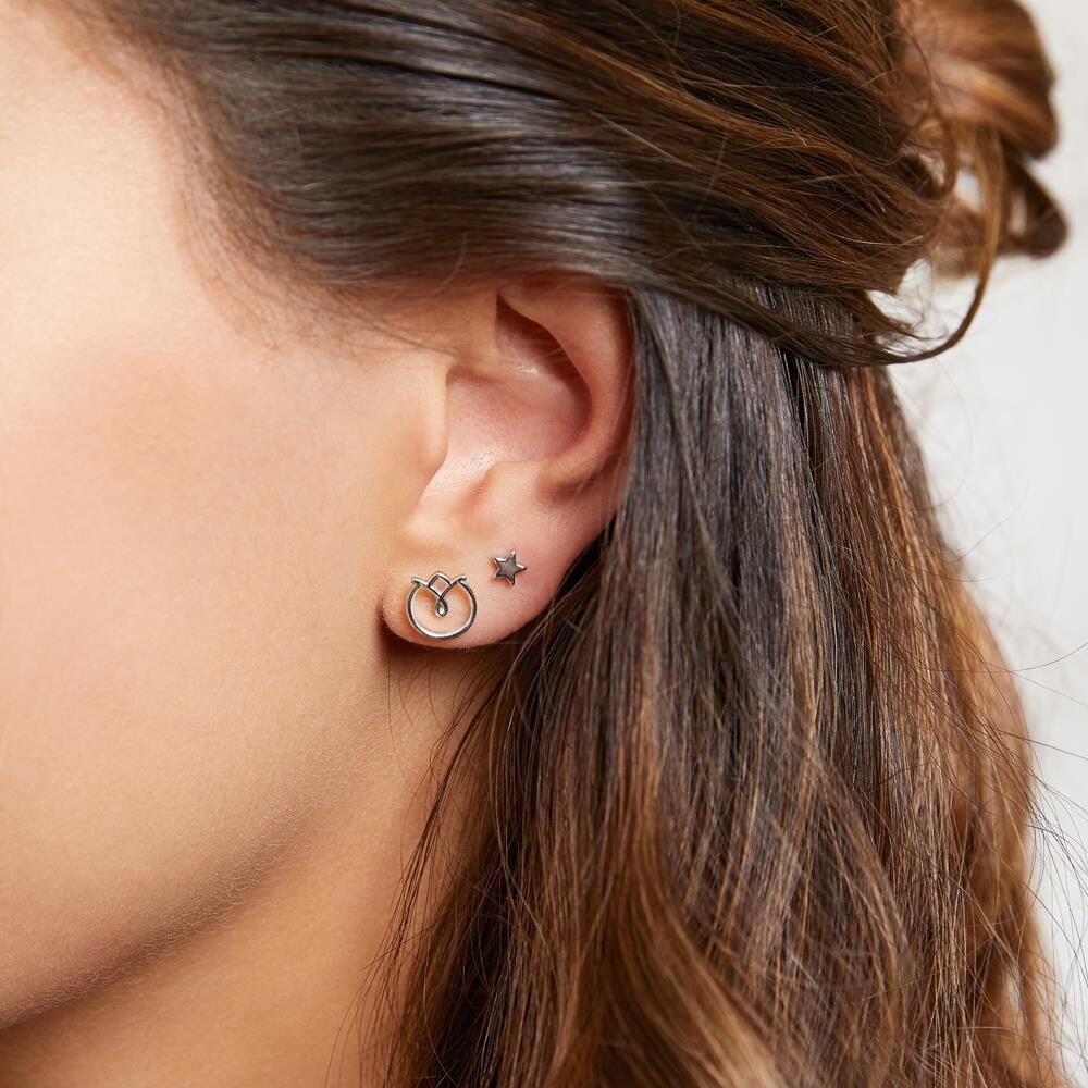 lanii Damen Ohrstecker Blüte aus Sterlingsilber silber