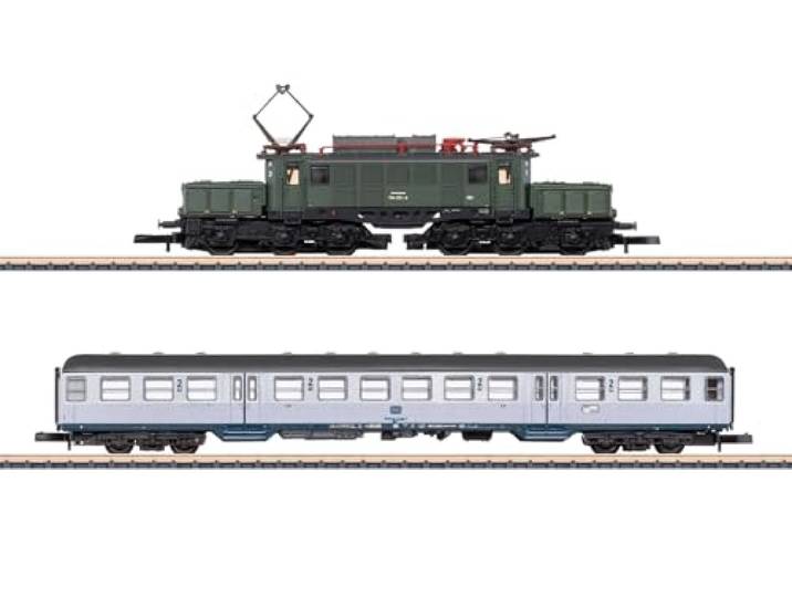 Nahverkehrszug mit der Baureihe 194