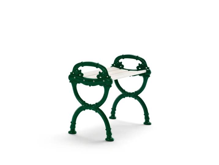 Byarums bruk Tabouret Byarum Pin laqué blanc, support vert
