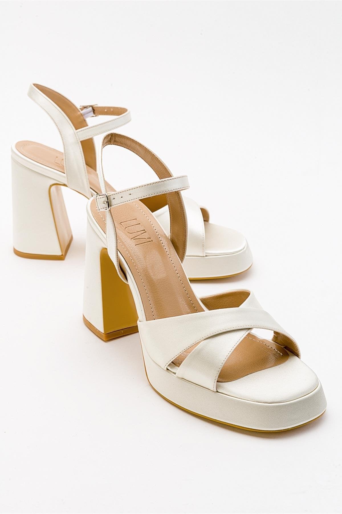 Yvonne Plateau-Sandalen