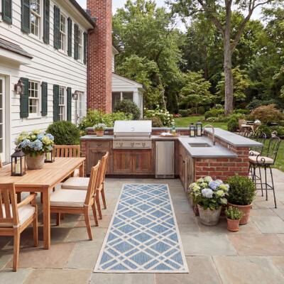 SAFAVIEH Beach House Heta Transitional Rug