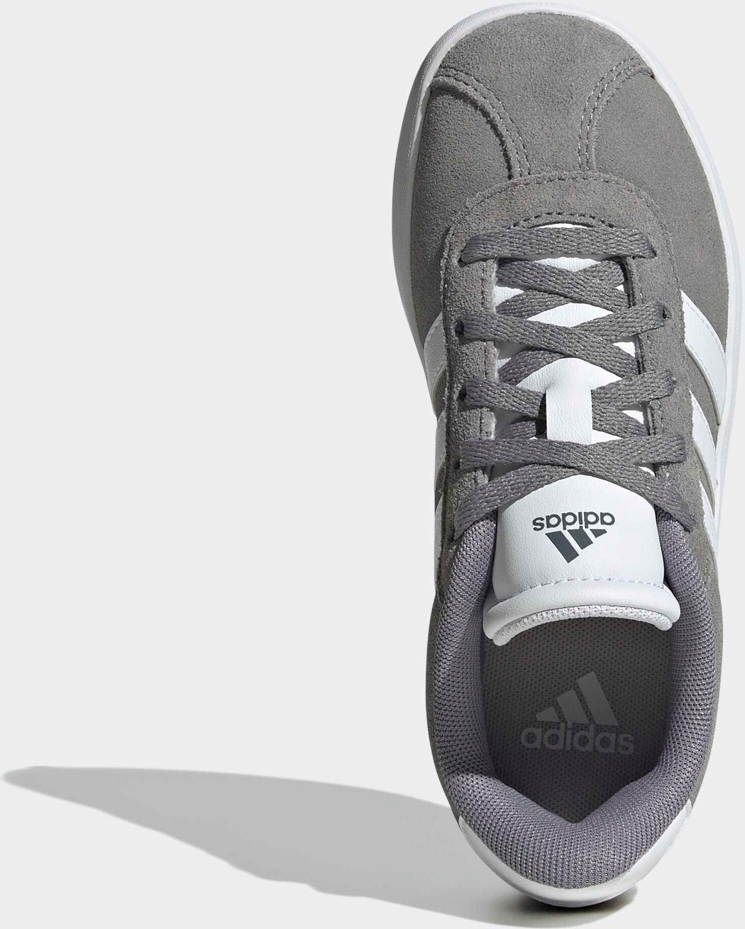 Sportswear "VL COURT 3.0" inspiriert vom Design des adidas Handball Spezial