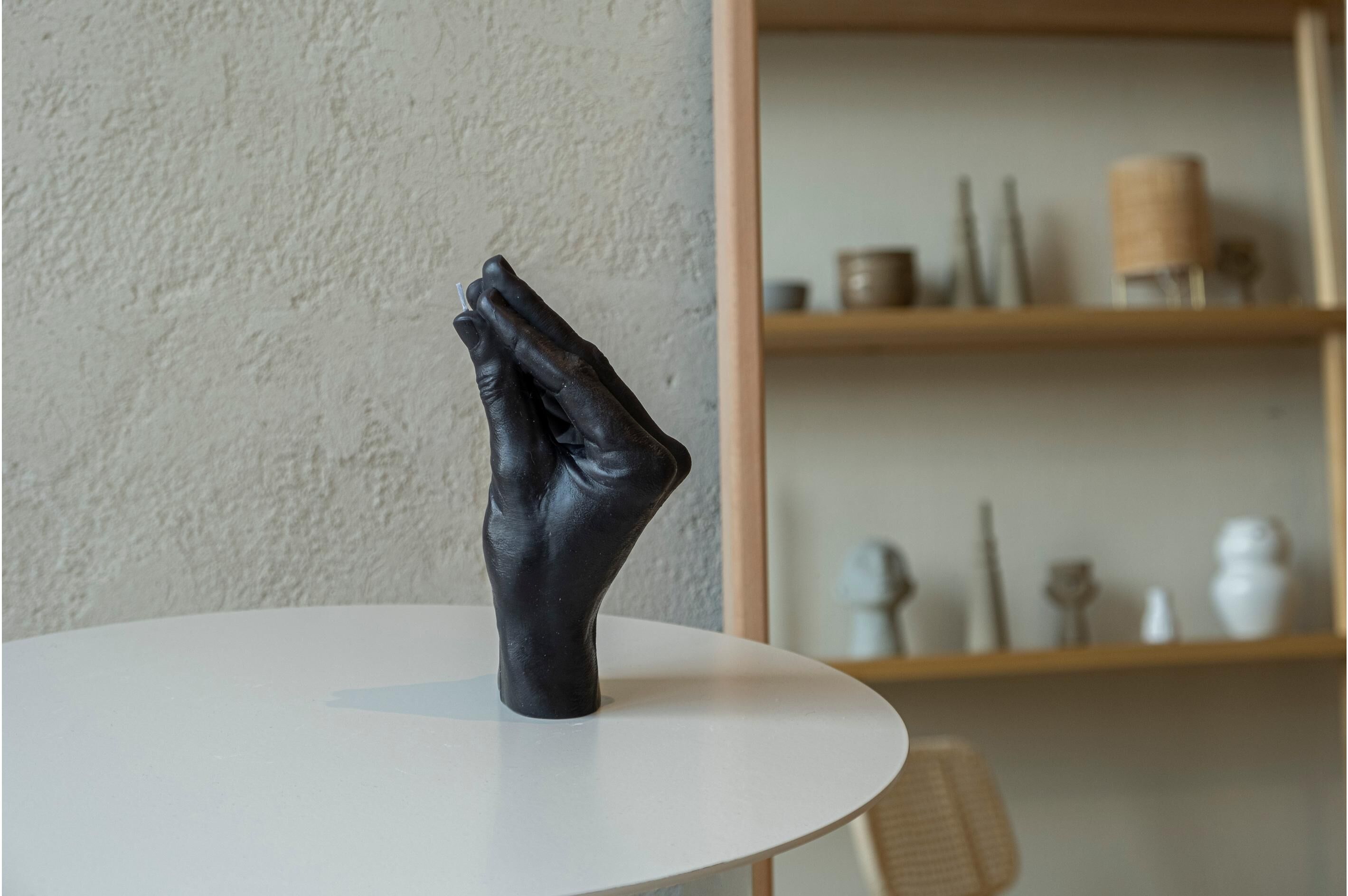 Formkerze "Mandatus Candle Hand Italian Gesture", schwarz, H:18cm Ø:8cm, Kerzen, Formkerze schwarz Ø/H: 8cm x 18cm