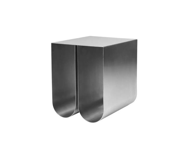 Kristina Dam Studio Curved Beistelltisch Stainless steel