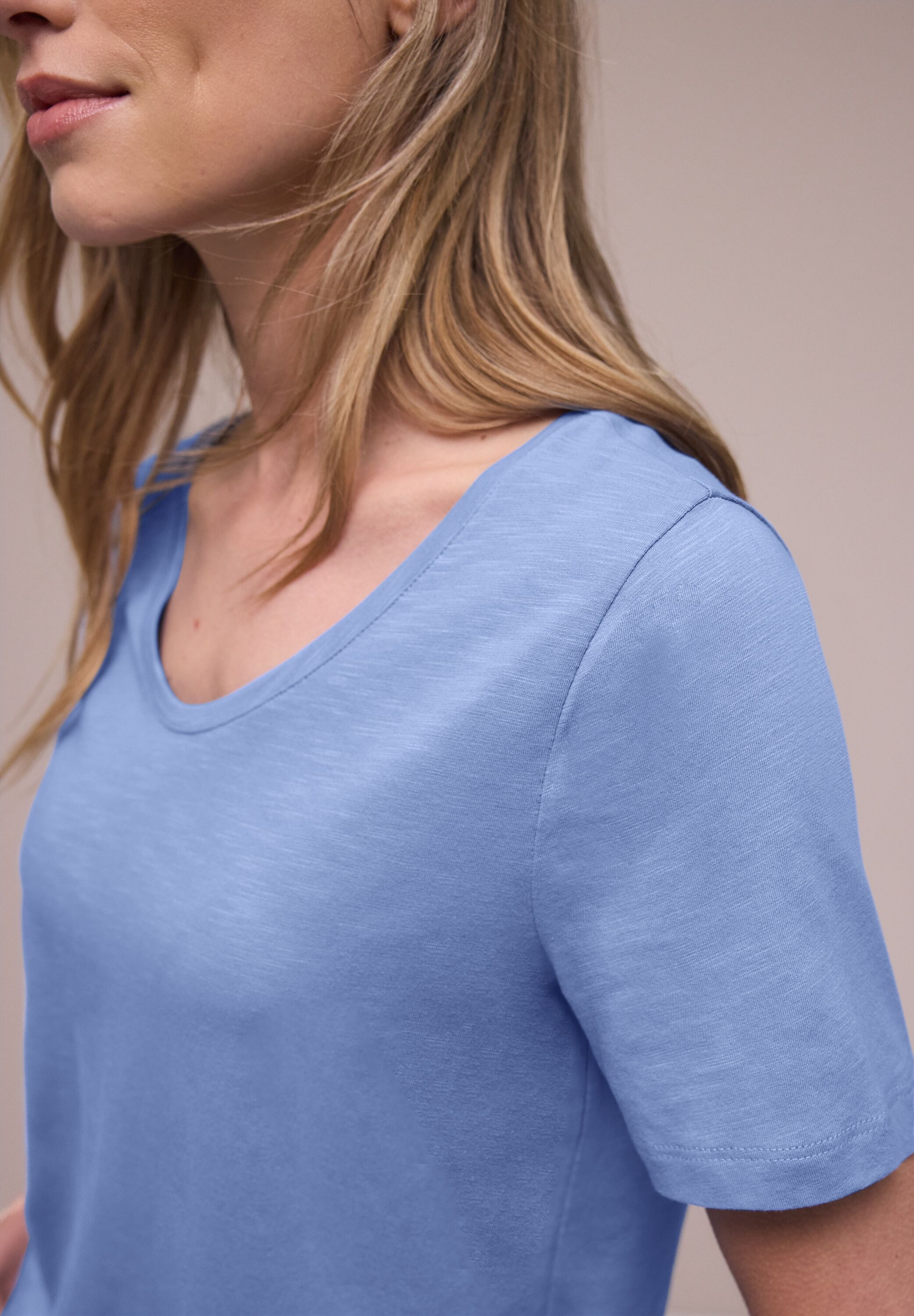 T-Shirt STREET ONE "Style Gerda", Damen, Gr. 34, blau (drift blau), Jersey, Obermaterial: 50% Baumwolle, 50% Modal, unifarben, regular fit normal, Rundhals, Shirts T-Shirt drift blau 34