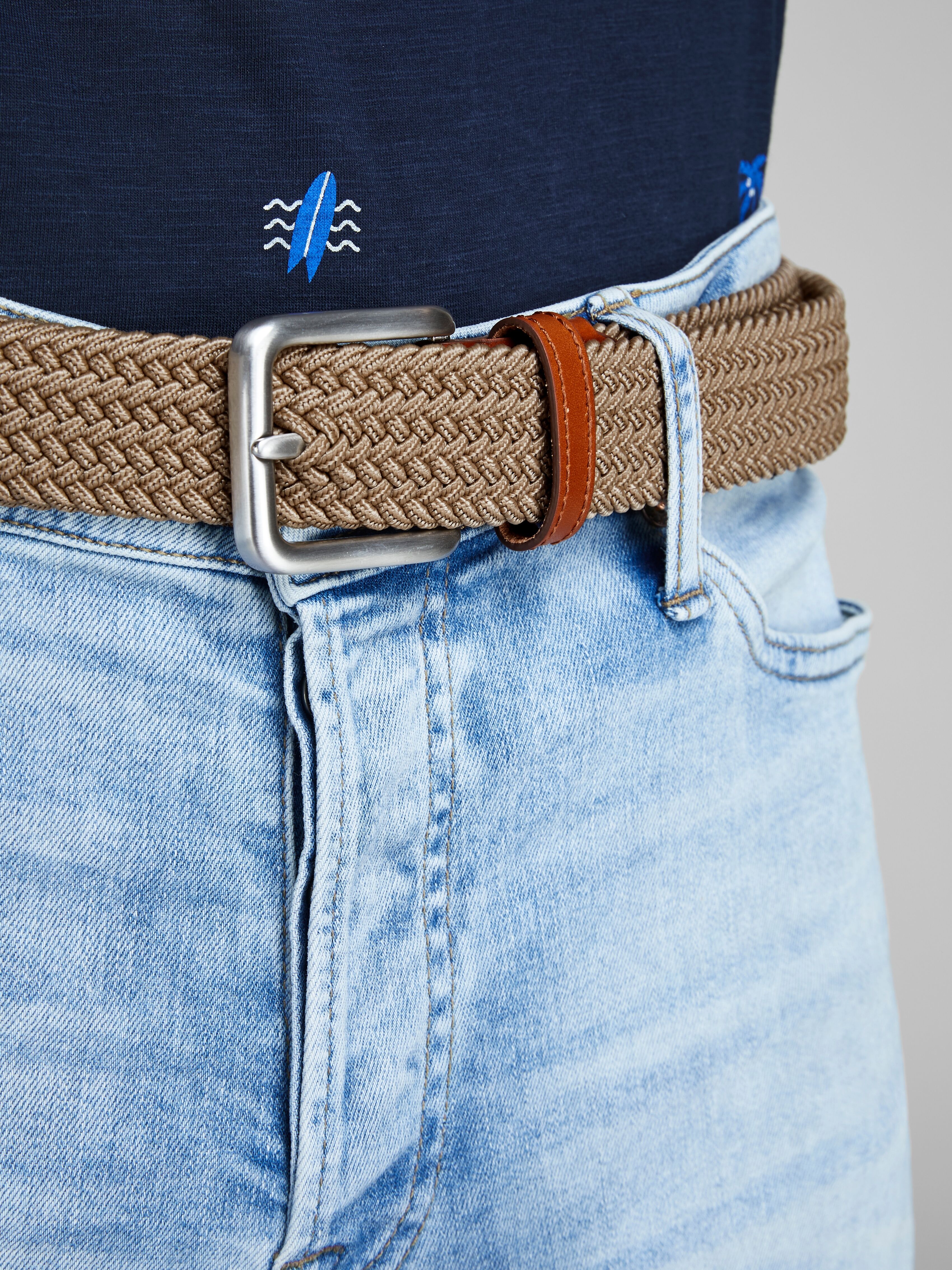 Stretchgürtel JACK & JONES "JACSPRING WOVEN BELT NOOS", Herren, Gr. 80, beige (incense), Materialmix, Flechtoptik, unifarben, Gürtel Stretchgürtel, Materialmix incense 80