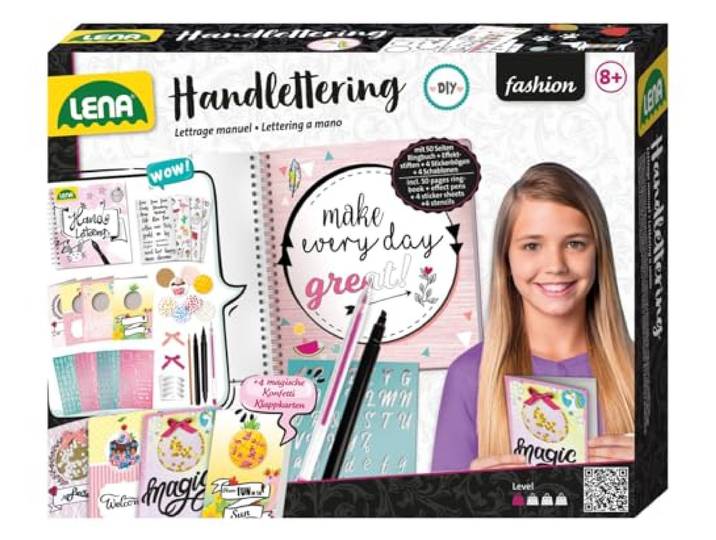 Lena 42335 - handlettering-set groot, schilderset met geïllustreerde ringband, 4 lettersjablonen, 4 stiften, 4 stickervellen en 4 klapkaarten, handschrift schrijfset, creatieve set voor kinderen vanaf 8 jaar