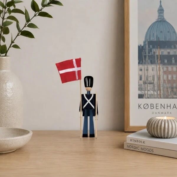 Kay Bojesen Fanebærer Mini, Mørkeblå