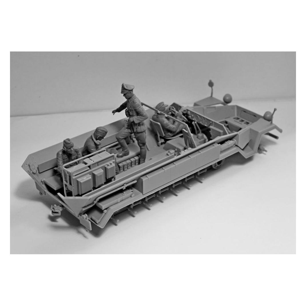 ICM German Command Vehicle Crew (1939-1942) (4 figures) (35644)